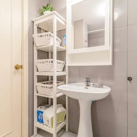 Townhall 2 Bed + Pool - Vakantiehuis Torremolinos
