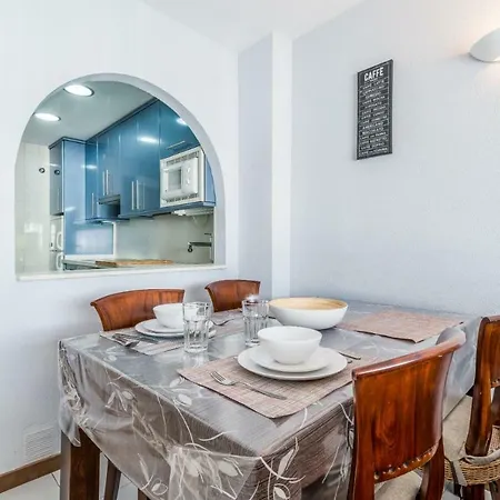 Townhall 2 Bed + Pool - Vakantiehuis