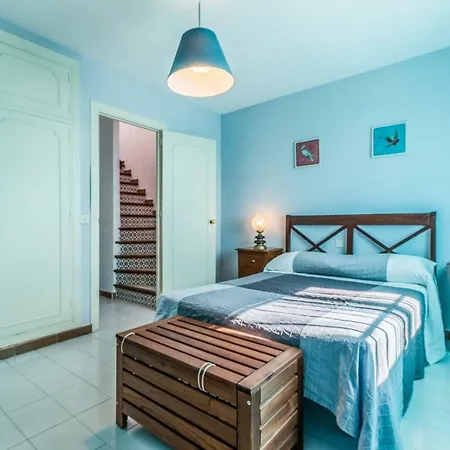 Townhall 2 Bed + Pool - Vakantiehuis