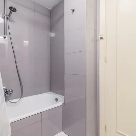 Townhall 2 Bed + Pool - * Torremolinos