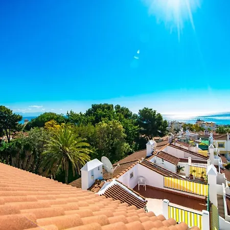 Townhall 2 Bed + Pool - *