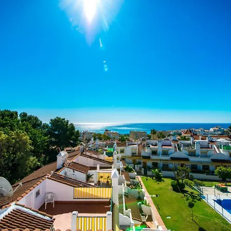 Vakantiehuis Townhall 2 Bed + Pool - *